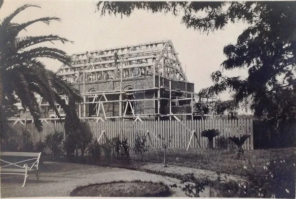 Capilla En Construccion Britanico