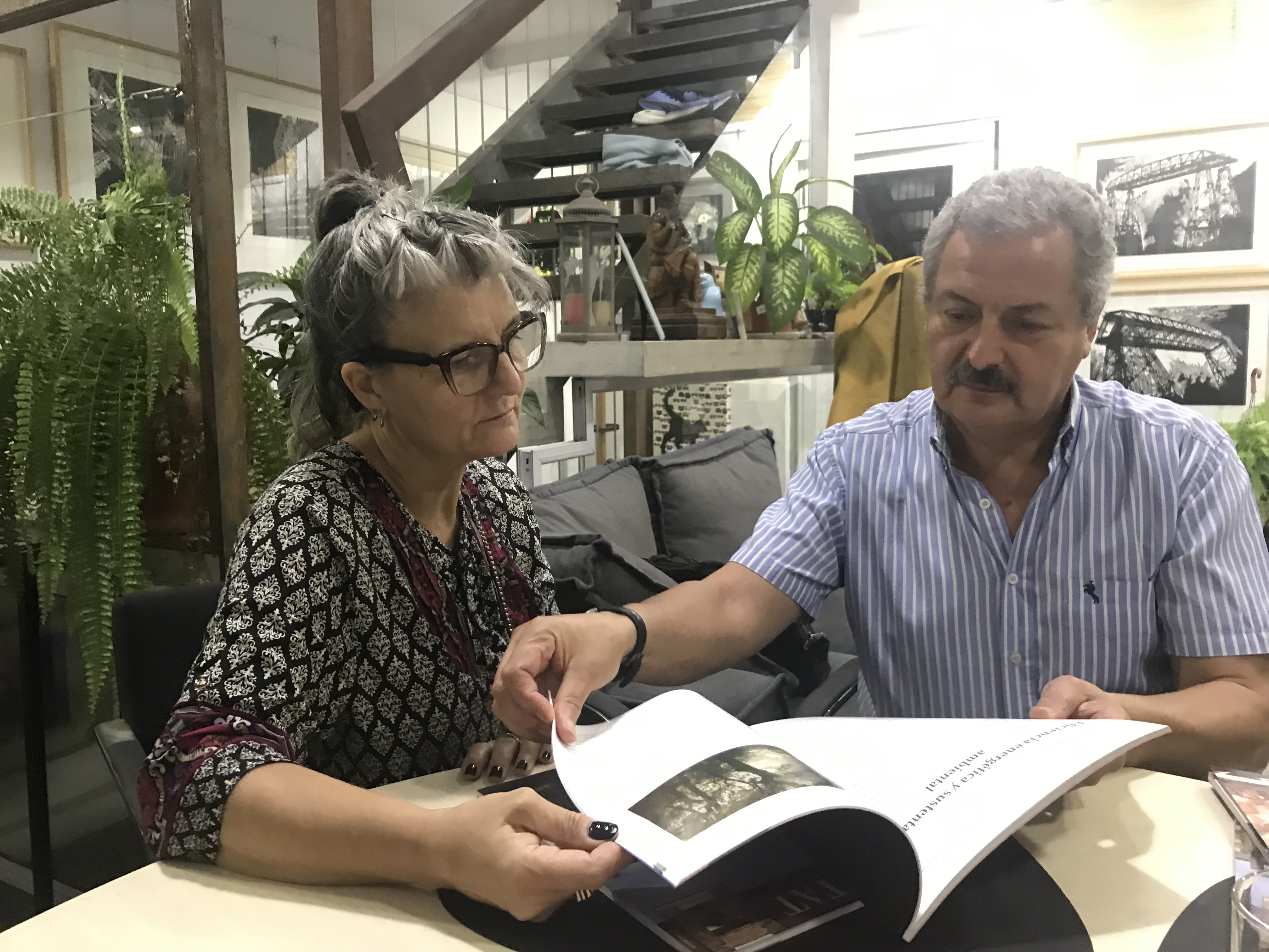 REUNIÓN DE TRABAJO ENTRE LA REVISTA HABITAT Y LA FUNDACIÓN CHACRAS