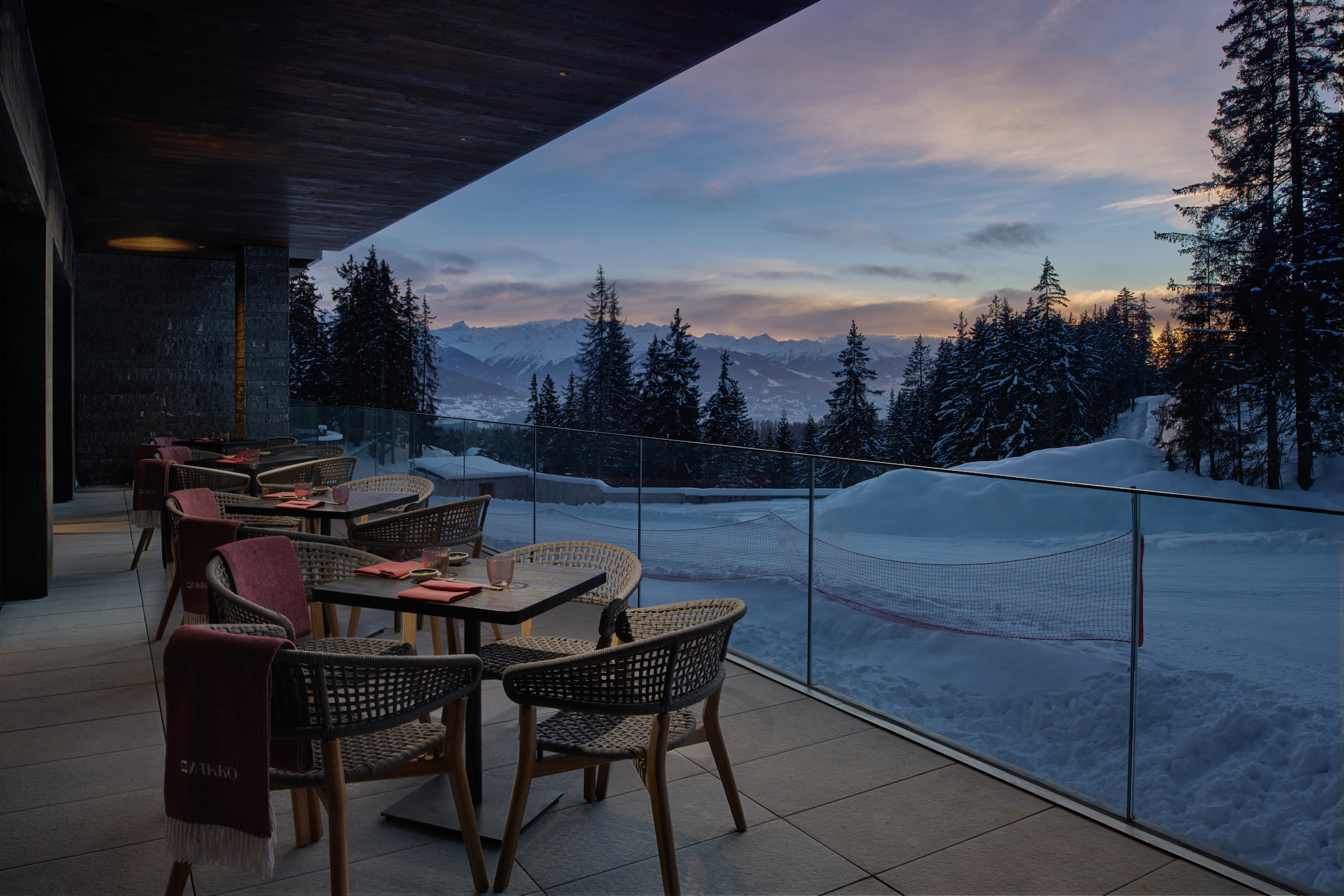 Six Senses Crans Montana Byakko Terrace &copy;six Senses Hotels Resorts & Spas