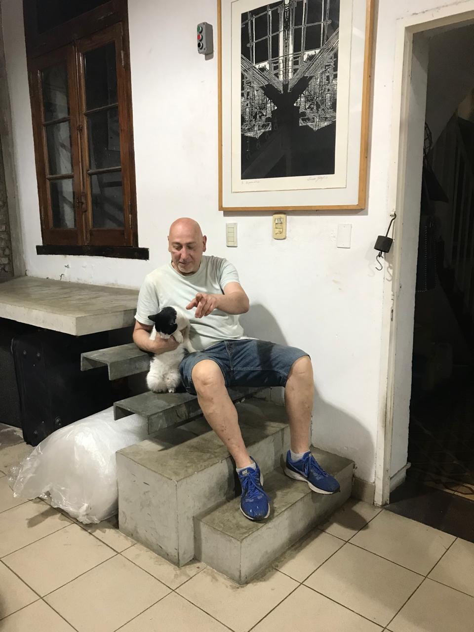 LA REVISTA HABITAT VISITÓ LA CASA TALLER DEL ARTISTA LEONARDO GOTLEYB EN LA BOCA - Imagen 6