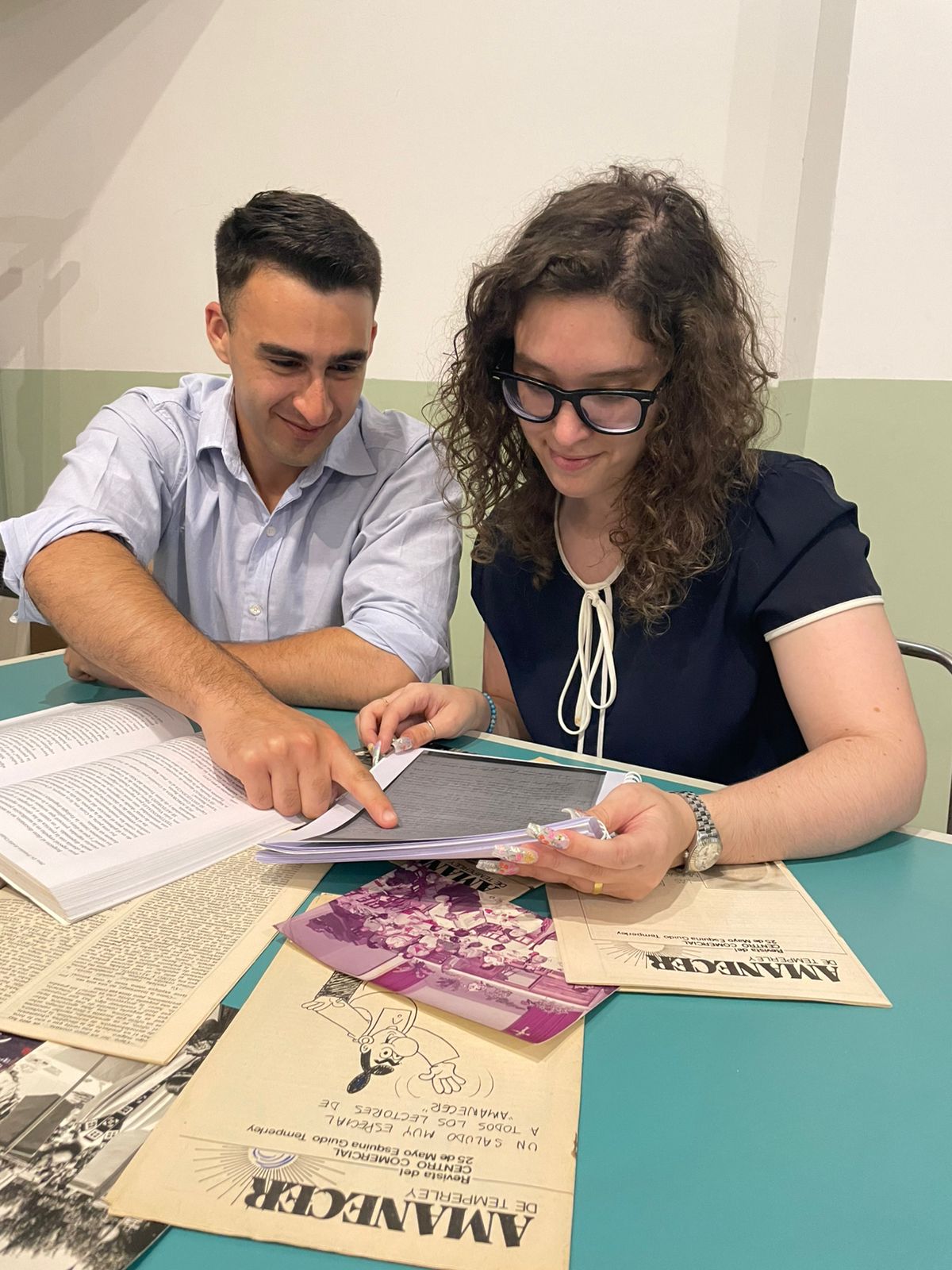 MARÍA SOL GALLINI Y FABRICIO FIORETTI RECUPERAN LA HISTORIA DE LA PARROQUIA NUESTRA SEÑORA DE LA PIEDAD DE TEMPERLEY, JOYA DE LA ARQUITECTURA LOCAL - Imagen 1