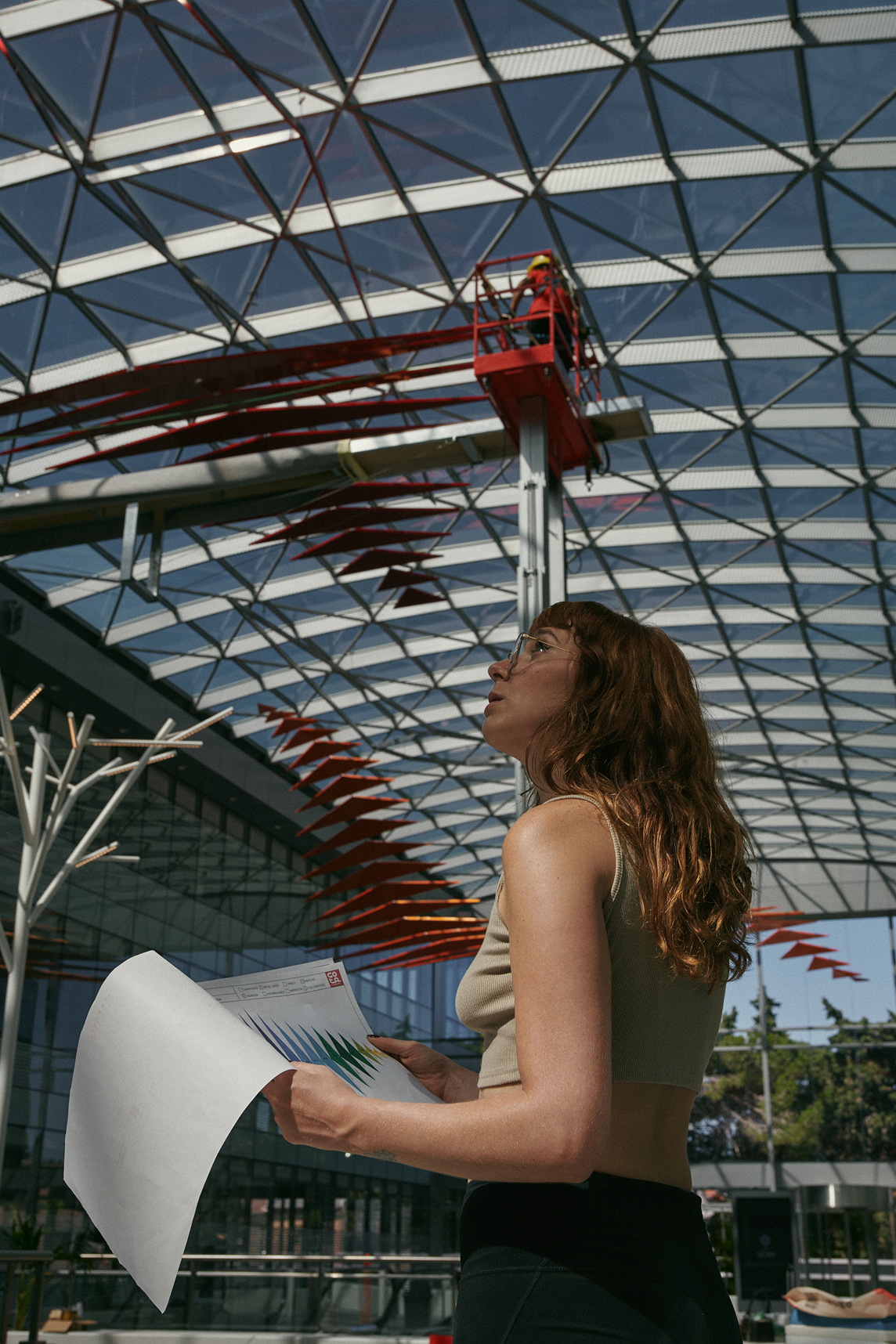 Se inaugura la monumental escultura colgante que habitará el atrio vidriado más grande de Latinoamérica - Imagen 1