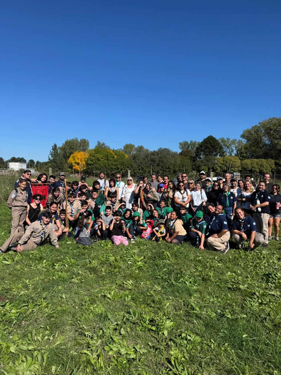 La Guía Argentina de Franquicias plantó 120 árboles para compensar su huella ambiental - Imagen 1