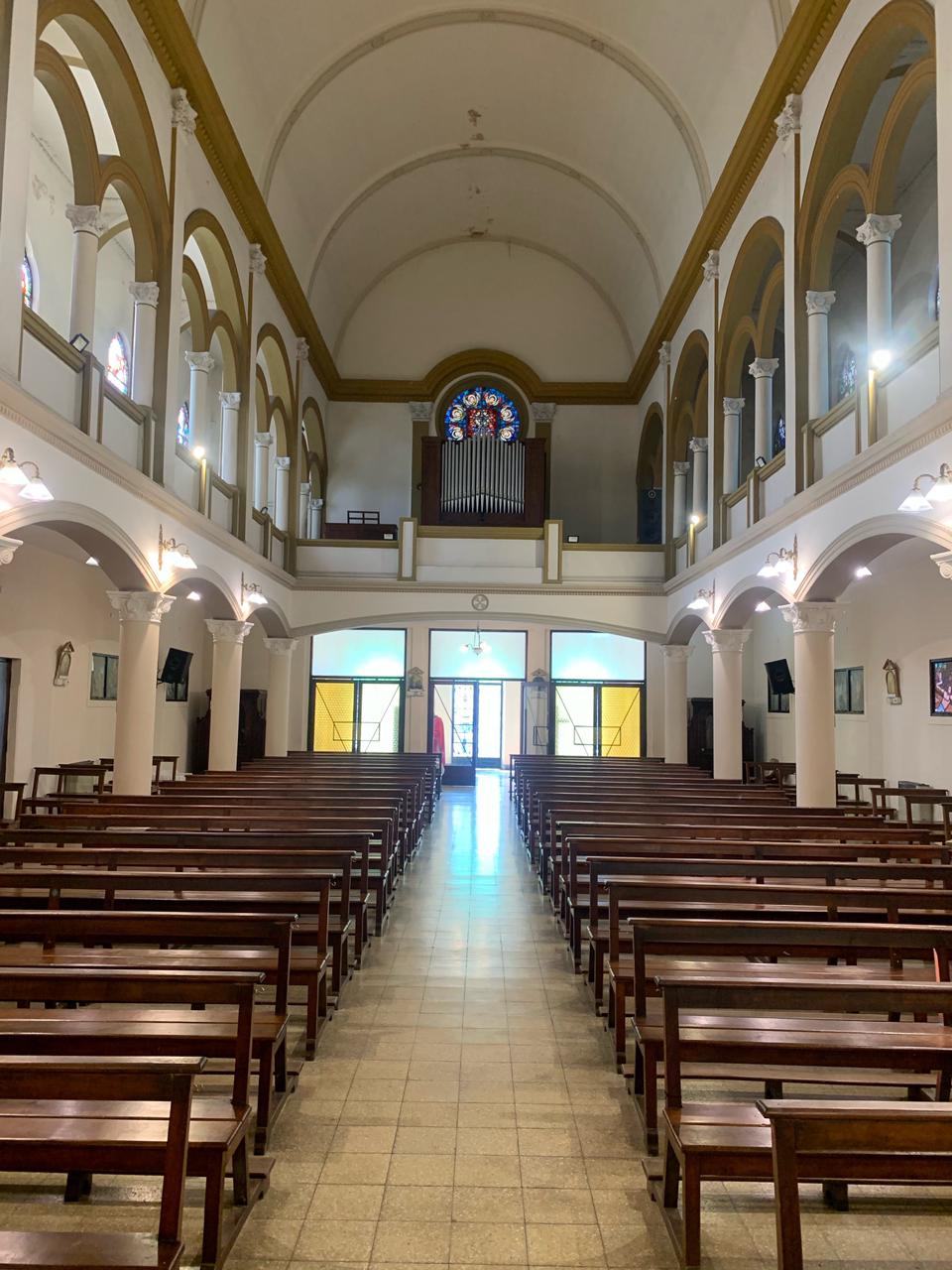 MARÍA SOL GALLINI Y FABRICIO FIORETTI RECUPERAN LA HISTORIA DE LA PARROQUIA NUESTRA SEÑORA DE LA PIEDAD DE TEMPERLEY, JOYA DE LA ARQUITECTURA LOCAL - Imagen 3