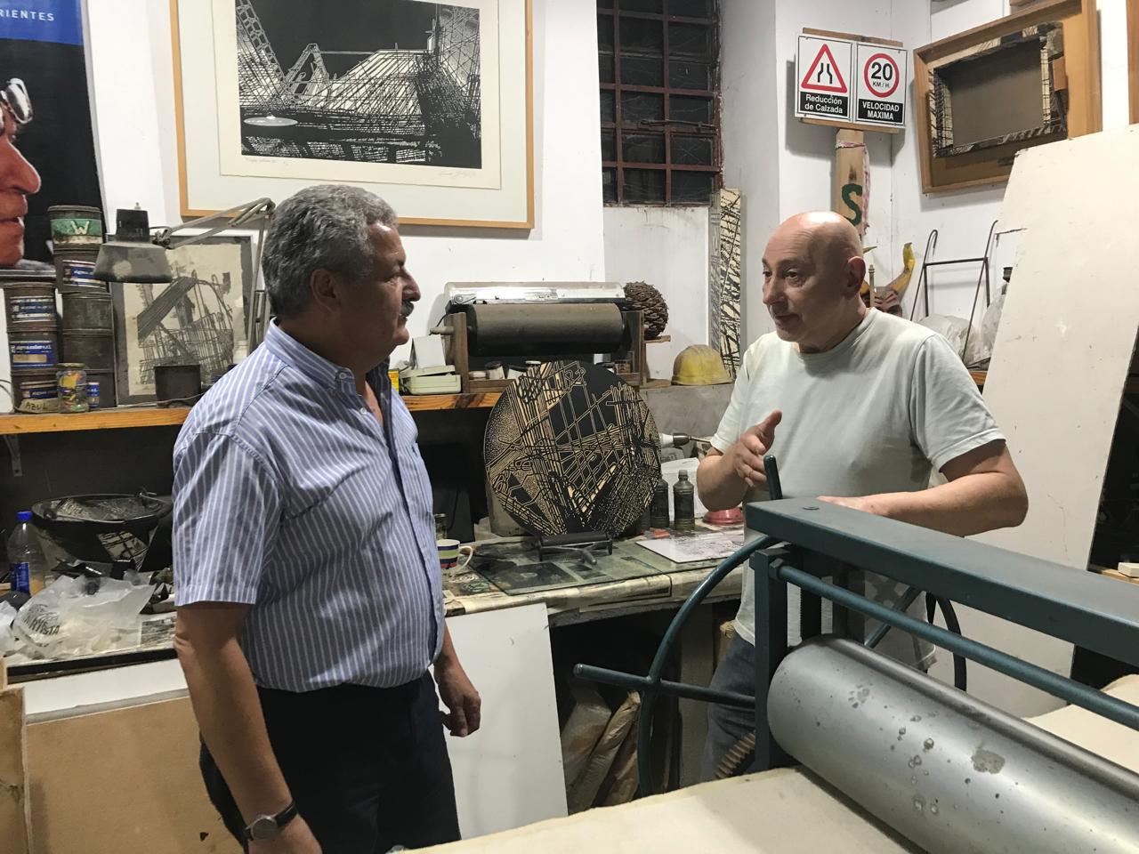 LA REVISTA HABITAT VISITÓ LA CASA TALLER DEL ARTISTA LEONARDO GOTLEYB EN LA BOCA - Imagen 4