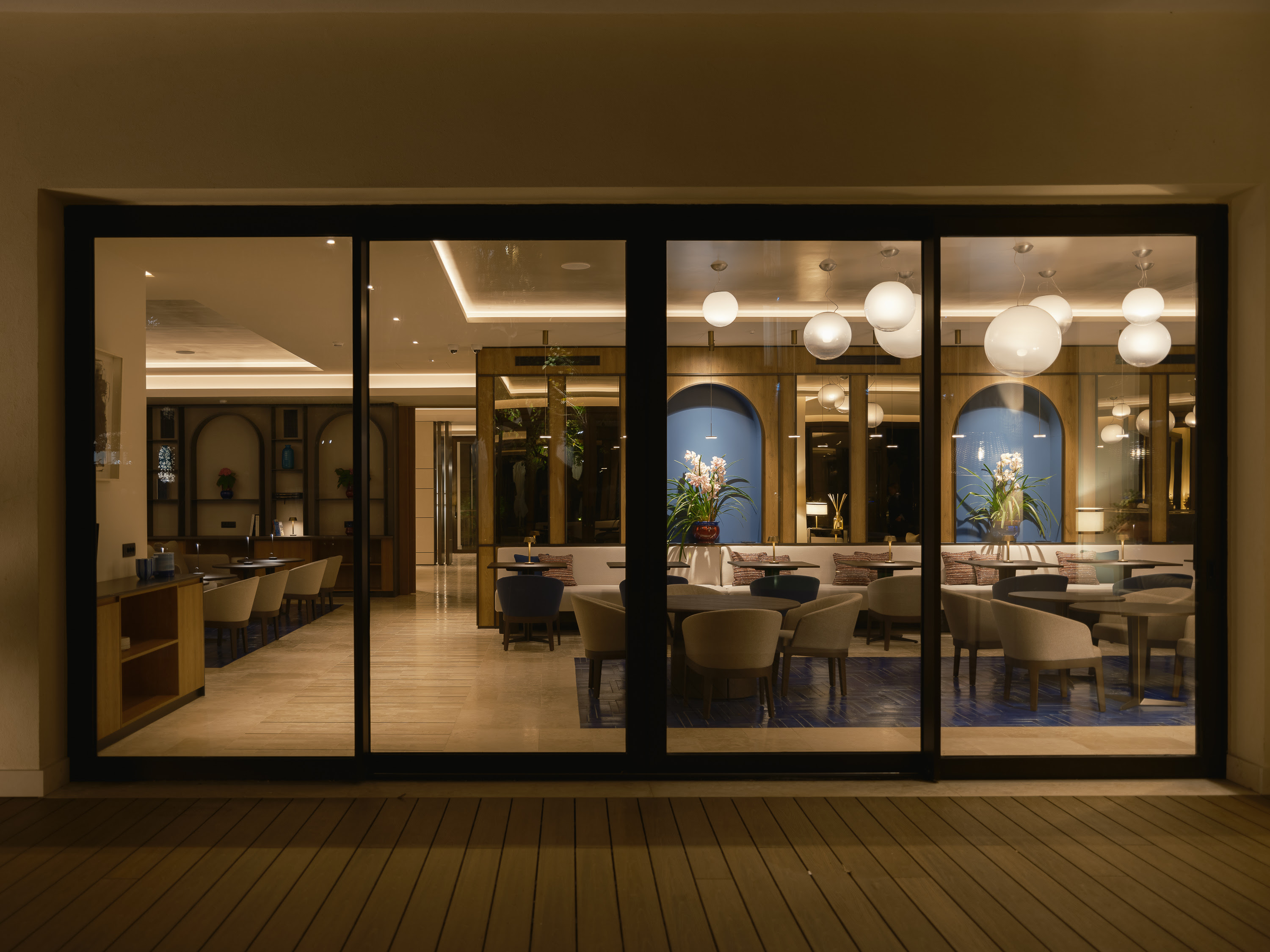 LISTONE GIORDANO FIRMA LOS INTERIORES DE HOTEL ARA MARIS